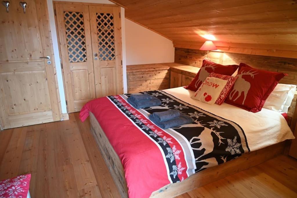 Three Bedroom Apartment, Samoens, Grand Massif ภายนอก รูปภาพ