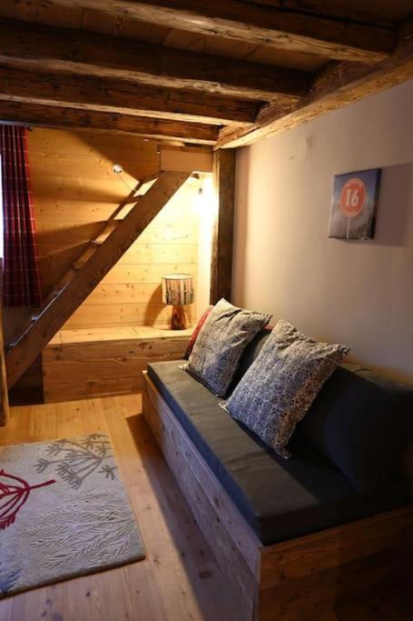 Three Bedroom Apartment, Samoens, Grand Massif ภายนอก รูปภาพ